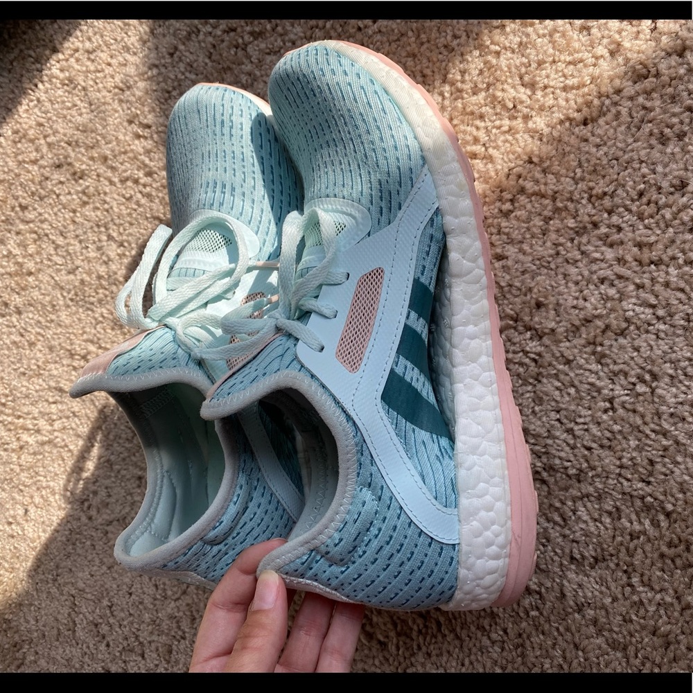Adidas tennis shoes